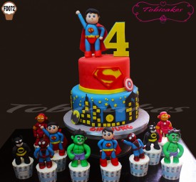 [FD072] BÁNH SINH NHẬT SUPERMAN DÀNH CHO BÉ TRAI 4 TUỔI + SET CUPCAKES