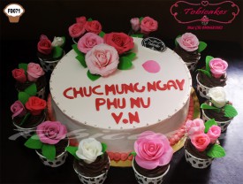 BÁNH SINH NHẬT TRANG TRÍ HOA HỒNG + SET CUPCAKES