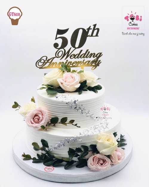 GT610 - Bánh cưới, kỉ niệm decor hoa tươi sang trọng