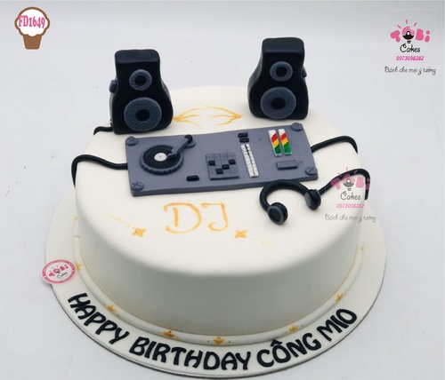 FD1649 - Bánh sinh nhật chủ đề DJ