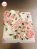 HK303 - Bánh hoa kem tông hồng mừng sinh nhật phái nữ