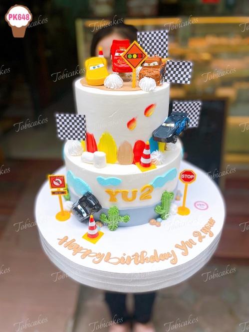 Bánh kem sữa đồ chơi, phi hành gia mẫu 2 - Bánh sinh nhật cho bé trai -  Tiny Pretty Cake